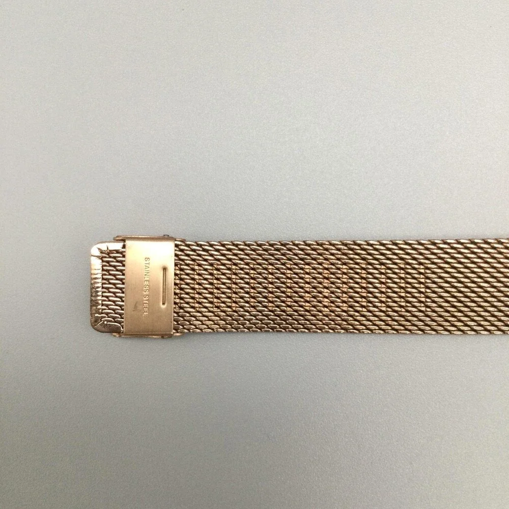 Kenneth Cole Mens Watch 41mm Red Dial Gold Tone Mesh Stainless Date New Battery
